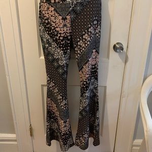 Flared leg multi print pants size 19 (Juniors)